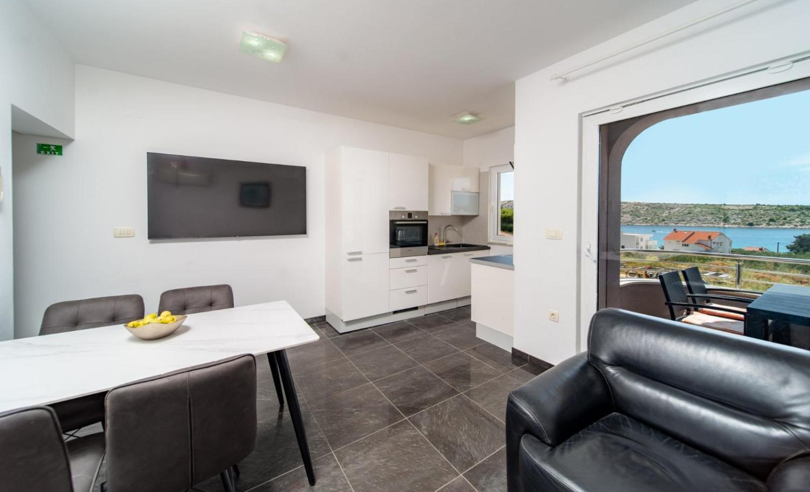 Apartments Host Barbat na Rabu ภายนอก รูปภาพ
