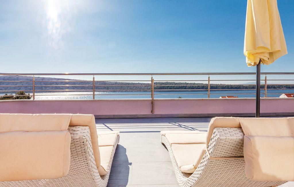 Apartments Host Barbat na Rabu ภายนอก รูปภาพ