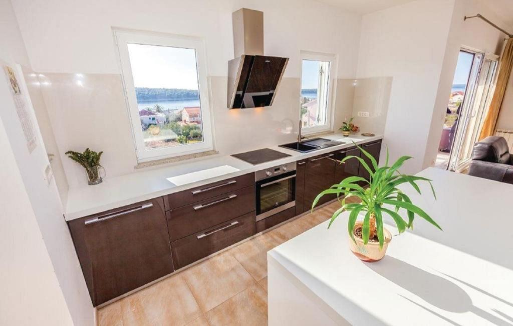Apartments Host Barbat na Rabu ภายนอก รูปภาพ