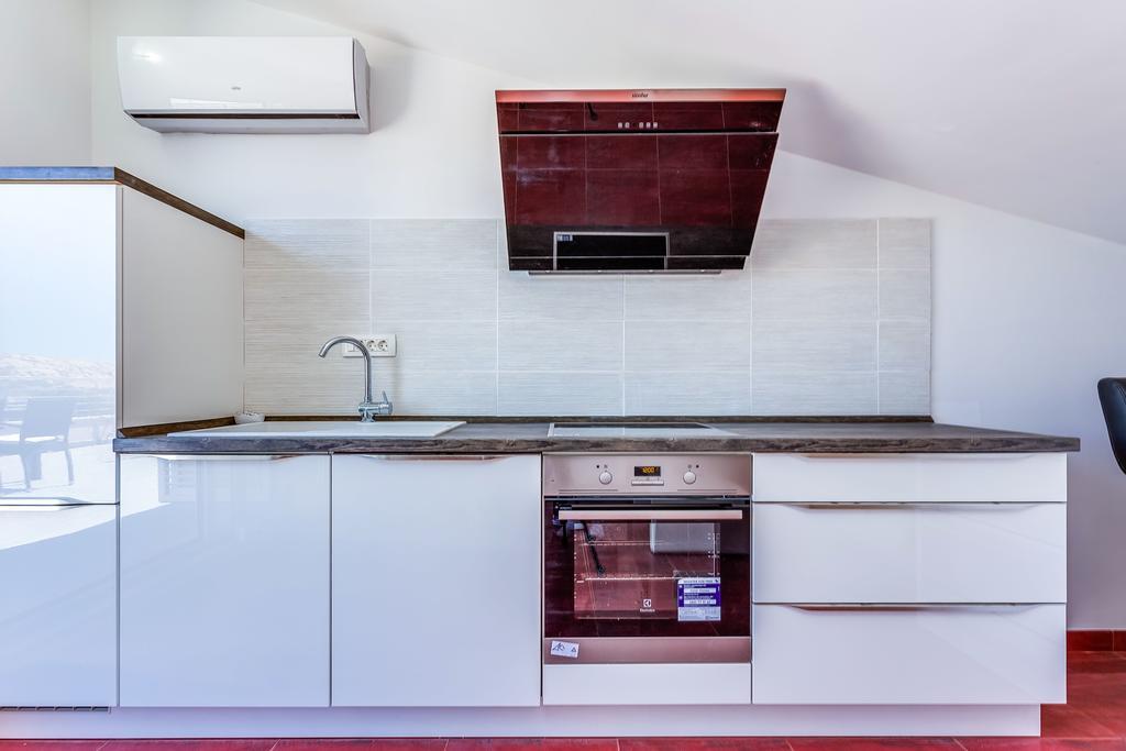 Apartments Host Barbat na Rabu ภายนอก รูปภาพ